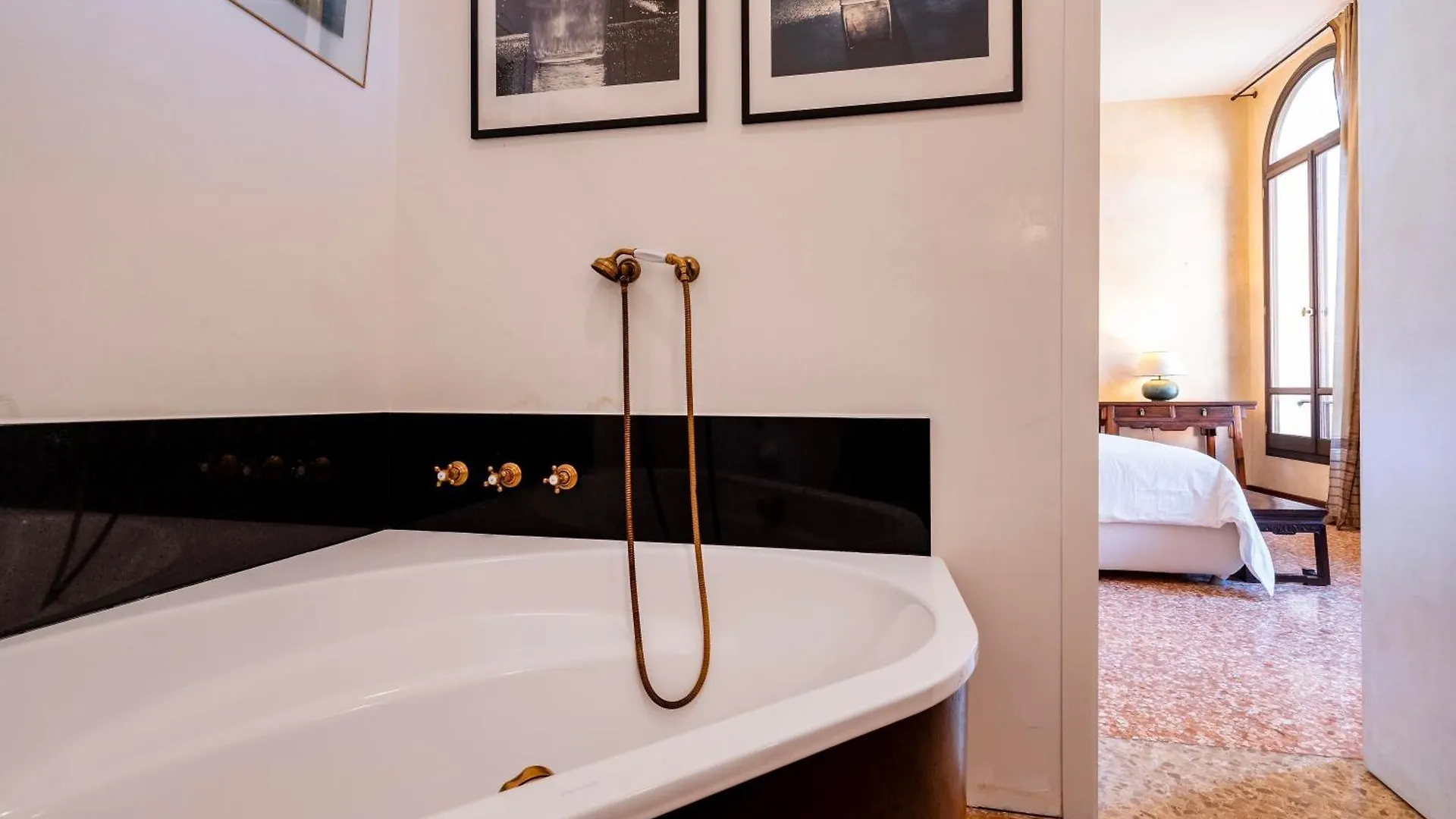 Palazzo Remer - Luxury Apartments - By Bricola Apartments Venice Italy