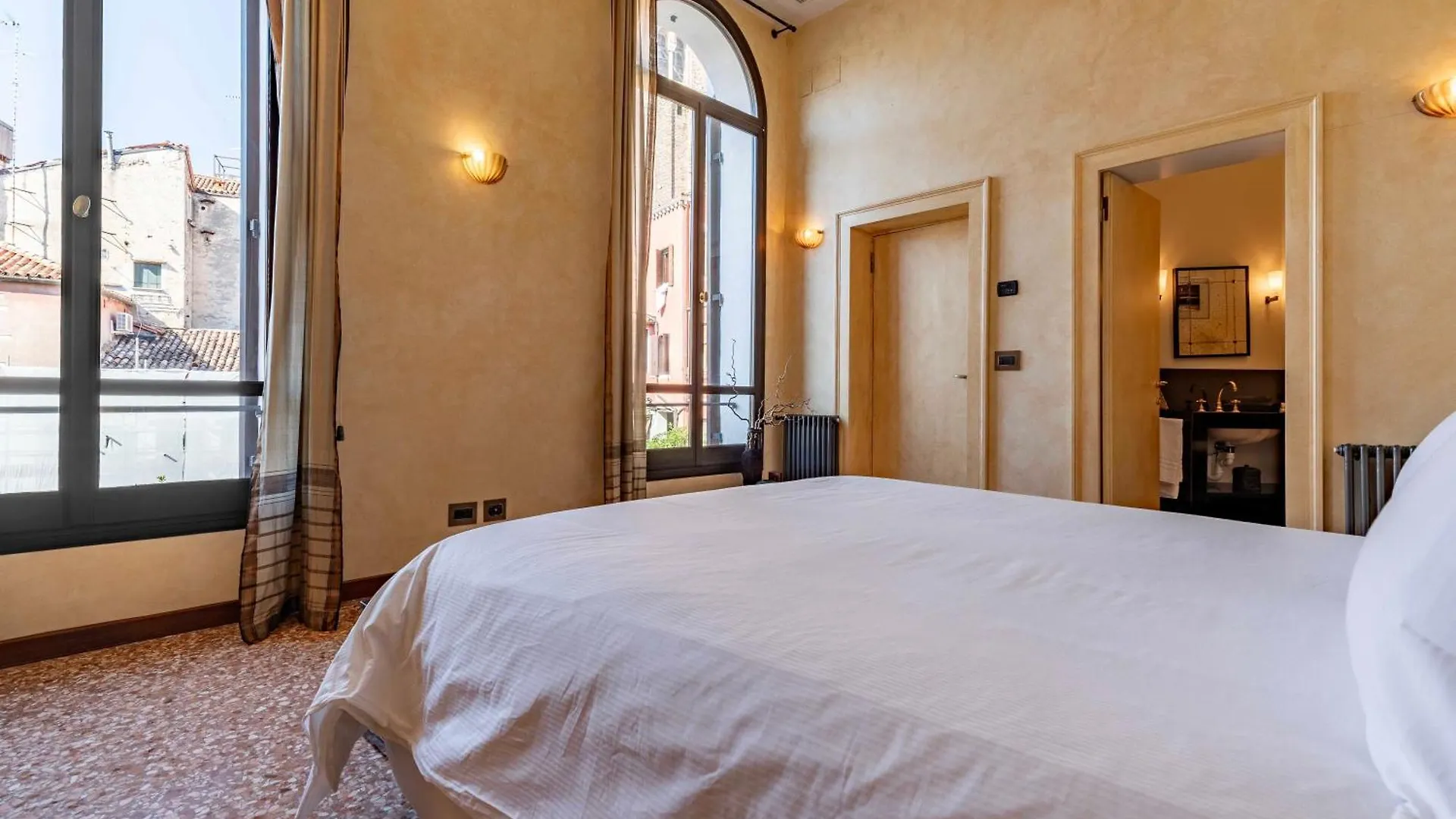 Palazzo Remer - Luxury Apartments - By Bricola Apartments Venice Italy