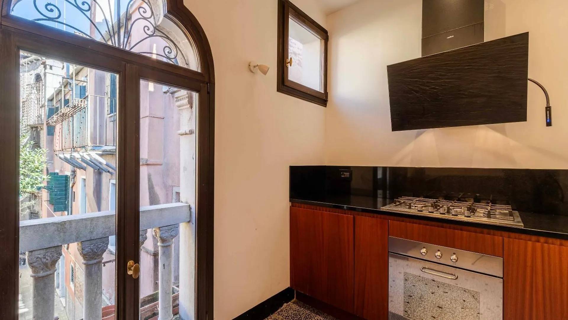 Palazzo Remer - Luxury Apartments - By Bricola Apartments Venice 0*,  Italy